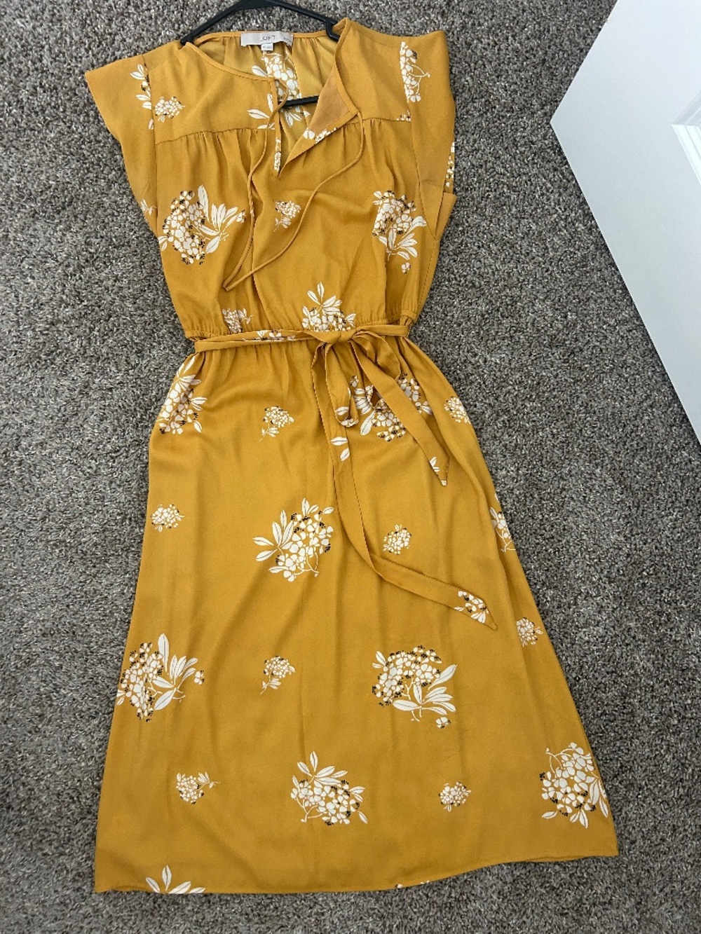 LOFT Petite Floral Midi Dress-Size MP